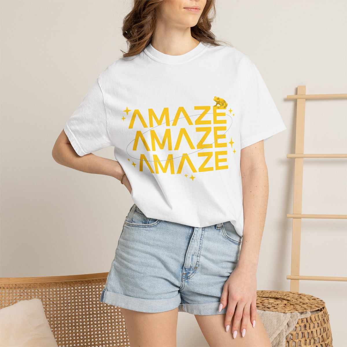 Amaze Amaze Amaze Shirt, Retro Stacked Type Tee, Tiny Frog Graphic Shirt, Funny Minimal Gift