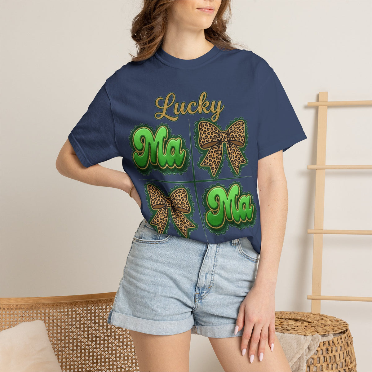 Lucky Mama Shirt, St Patricks Day Leopard Bow Tee, Green Glitter Mama Shirt, Irish Mom Gift