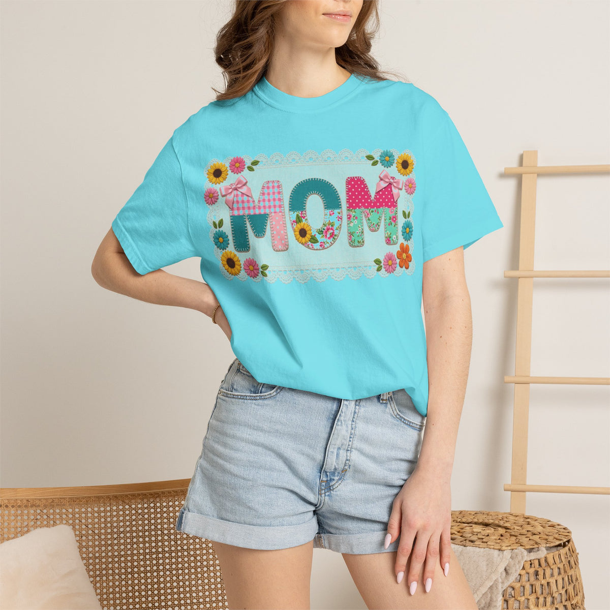 Mom Patchwork Applique Shirt, Faux Embroidery Floral MOM Tee, Mothers Day Shirt, Gift For Mom