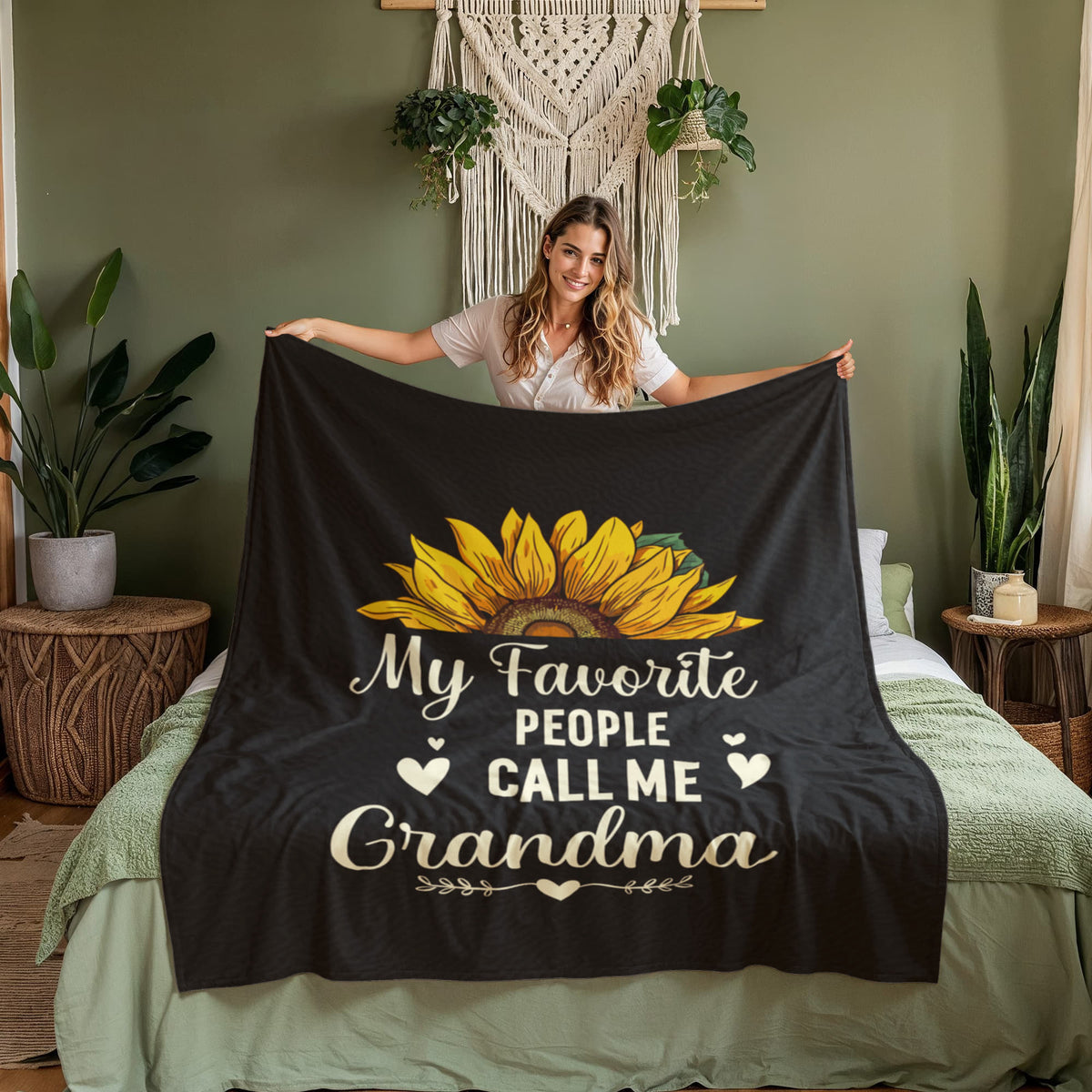 My Favorite People Call Me Grandma - Coral Fleece Blanket